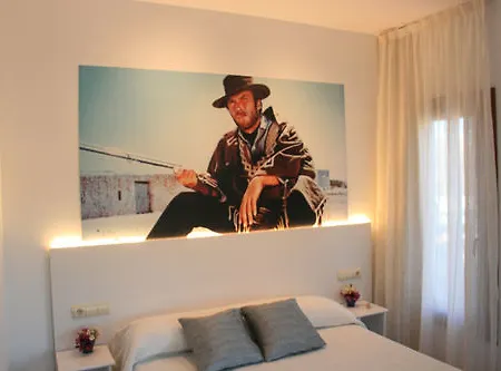 Hotell Oro Y Luz 3*